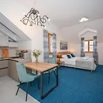 Casa Laurea 4*