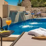 Casa Laurea Πανσιόν 4*