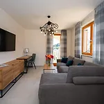 Casa Laurea 4*