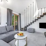 Casa Laurea 4*