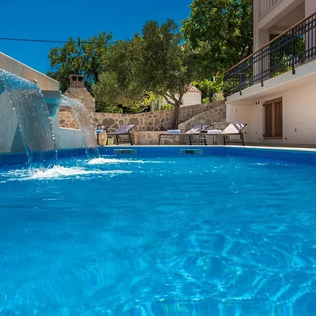 Casa Laurea 4*