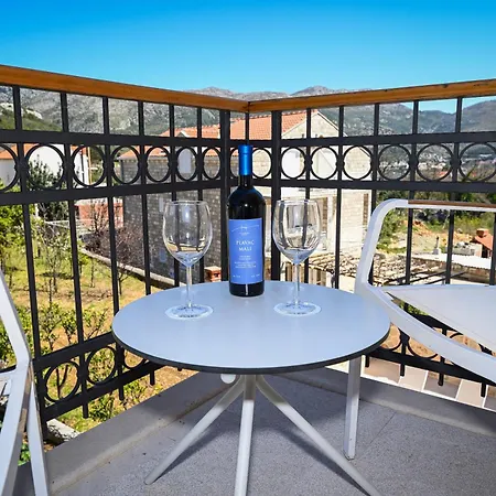 Casa Laurea 4*