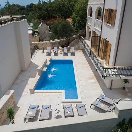 Casa Laurea Zaton