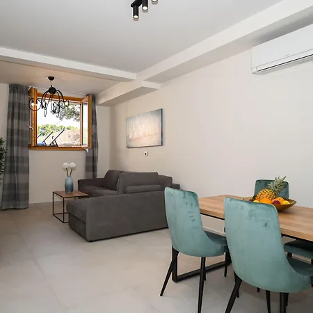 Casa Laurea Guest house 4*